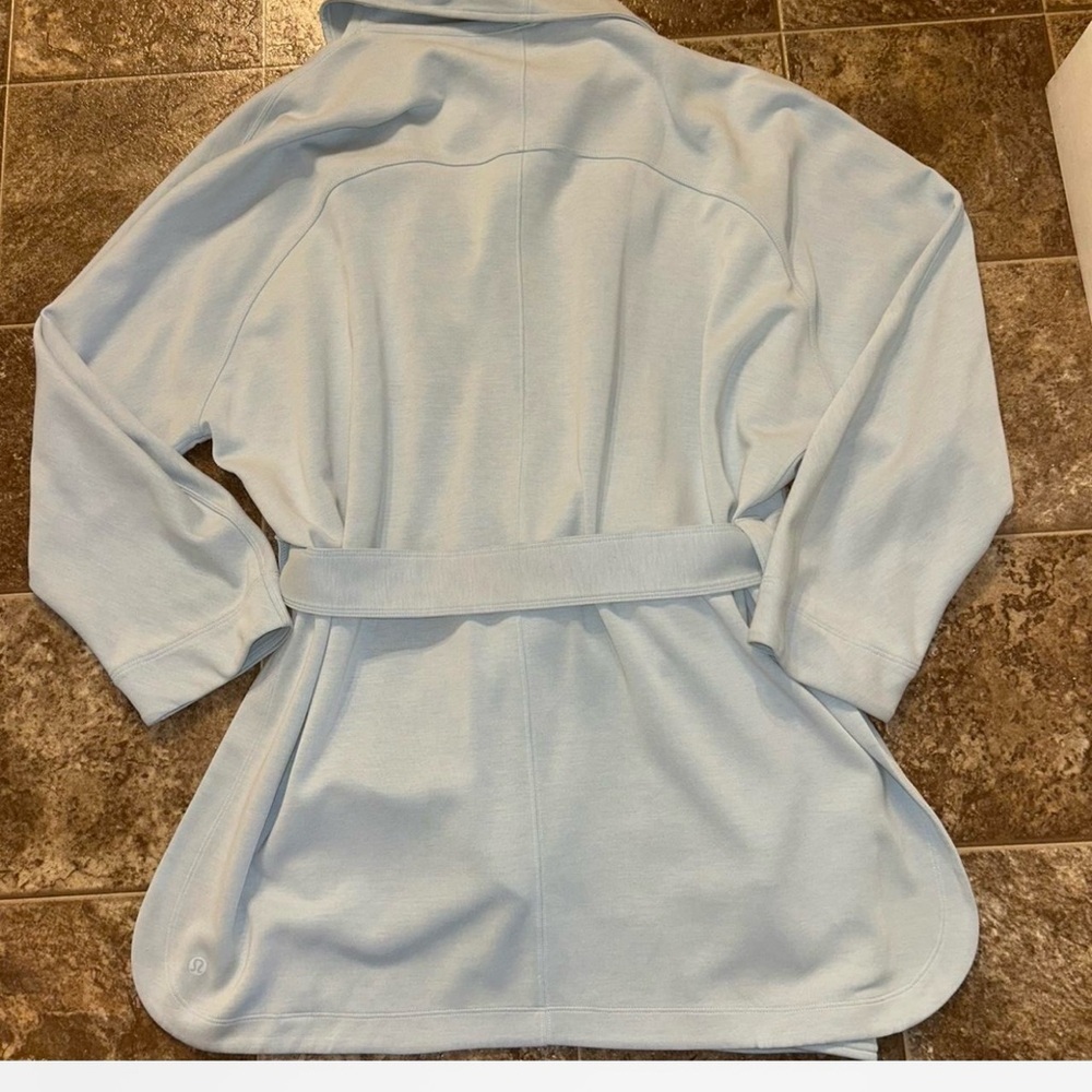 Lululemon Softstream Powder Blu Belted Wrap XL/XXL - Picture 6 of 7